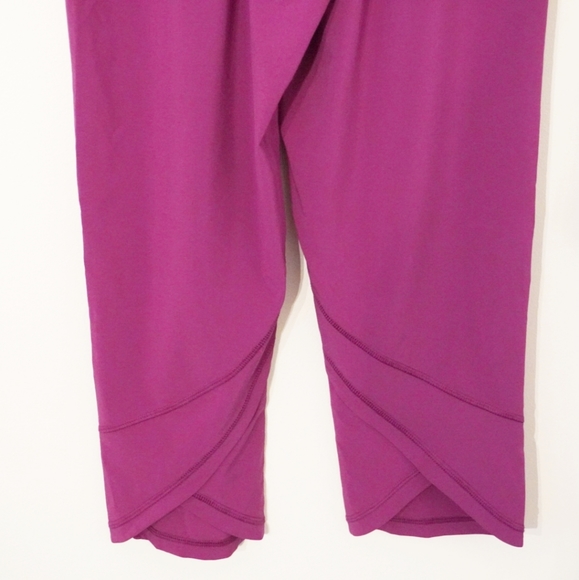 LULULEMON High Waist Gym Purple Crop Jogger Pants - Picture 6 of 7